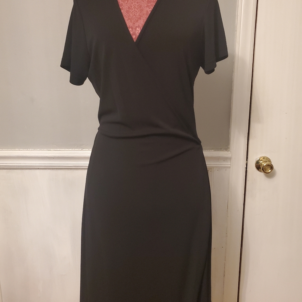 Gap Size 12 black front wrap midi